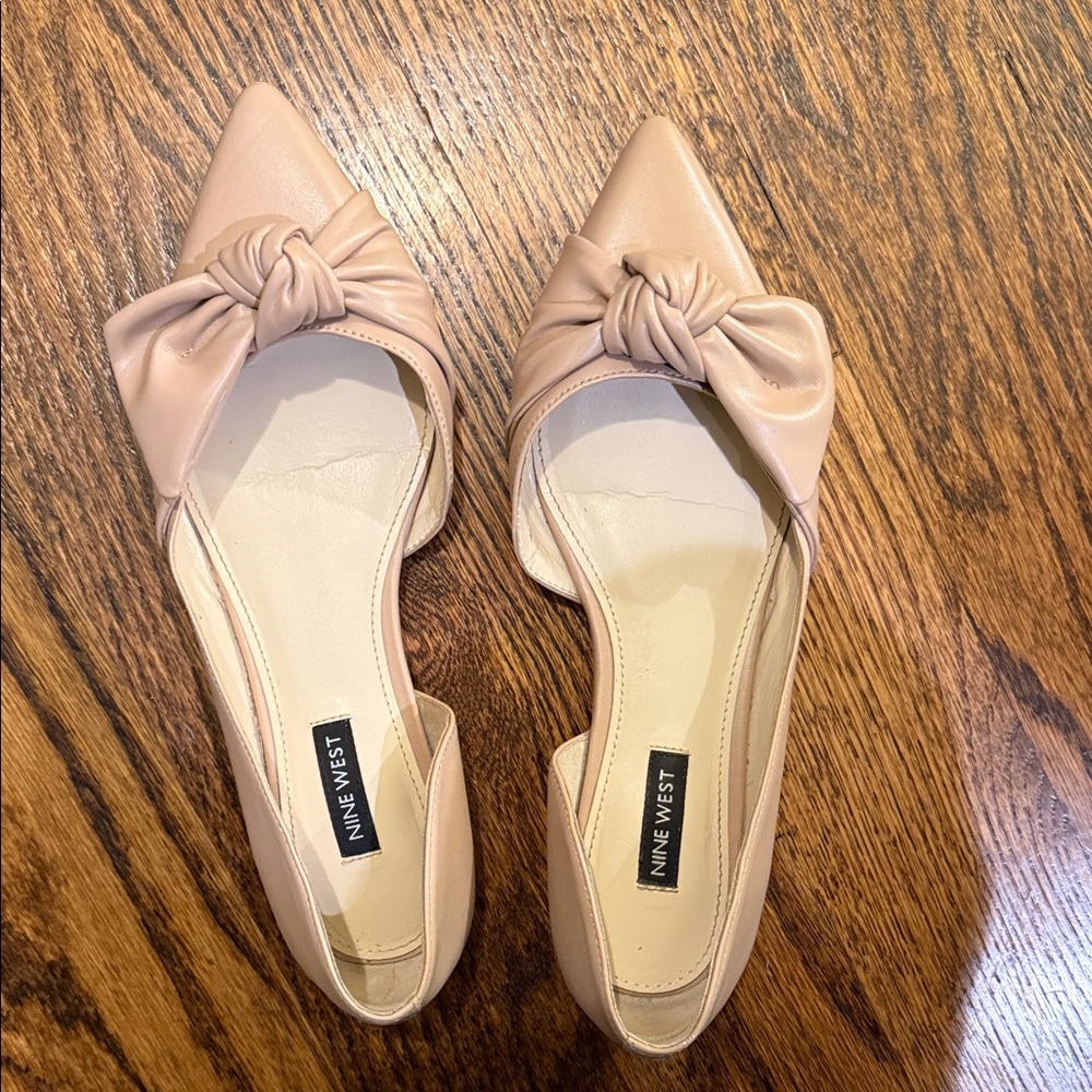 Nine West Women's Light Pink Glossy Bow Flats